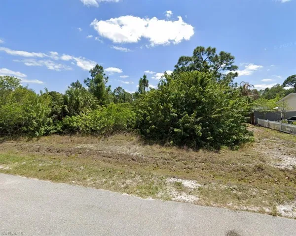 3005 52nd St W, Lehigh Acres Fl 33971