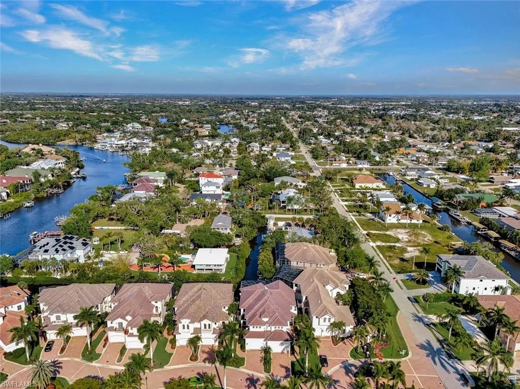 27592 River Reach DR, Bonita Springs, FL 34134,225001522