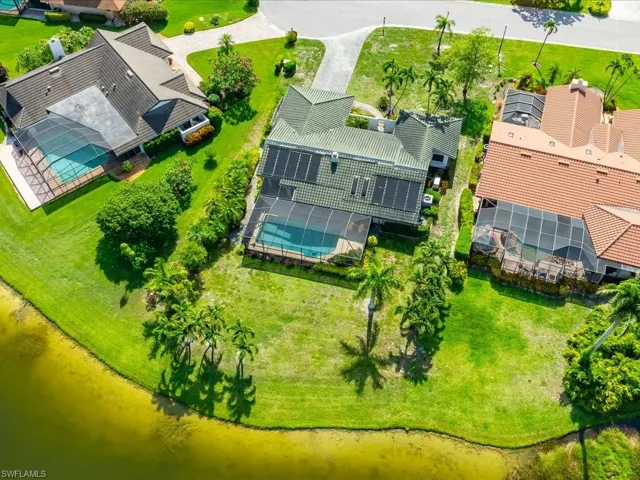 2428  Duchess  CT, Naples, FL 34112