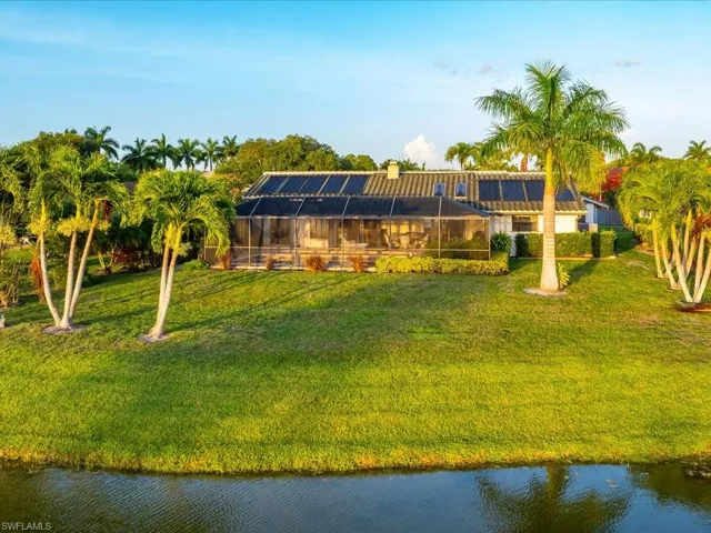 2428  Duchess  CT, Naples, FL 34112