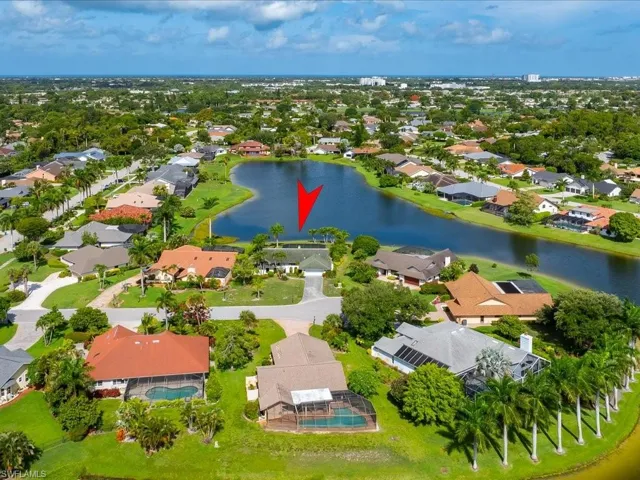 2428  Duchess  CT, Naples, FL 34112