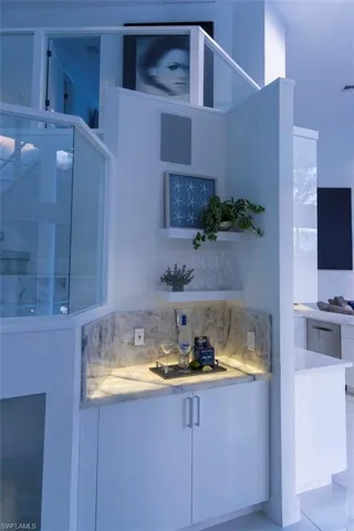 illuminated quarts for small bulters pantry