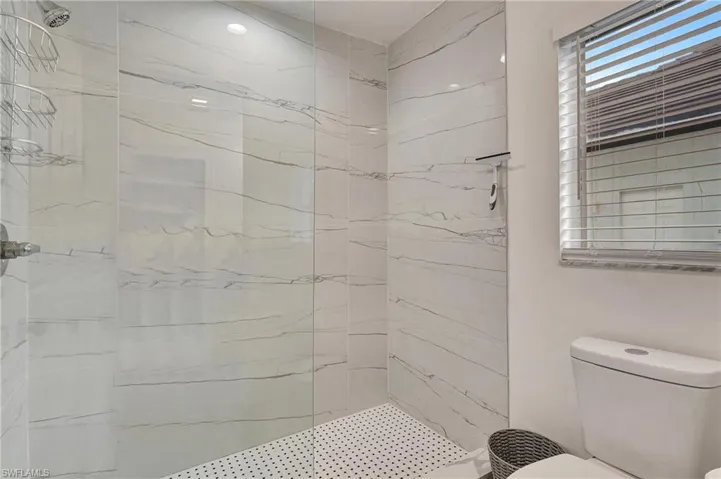 250  Silverado  DR, Naples, FL 34119