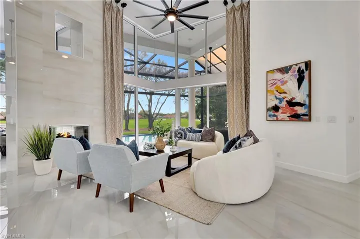 250  Silverado  DR, Naples, FL 34119