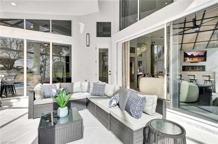 250  Silverado  DR, Naples, FL 34119
