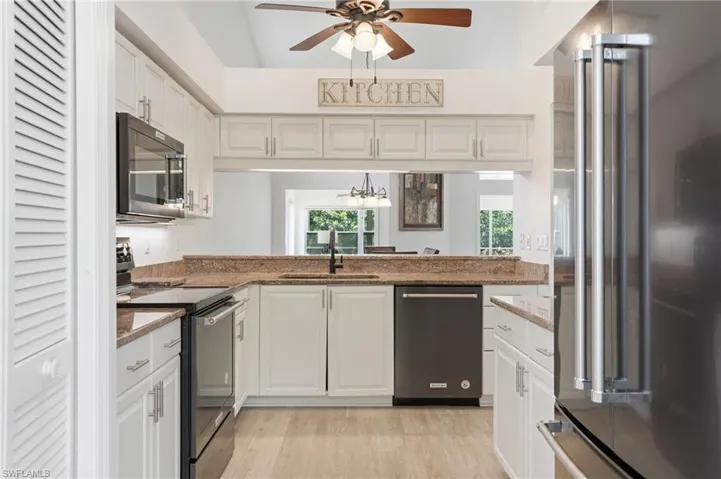 8185 Breton Cir, Fort Myers, Florida 33912