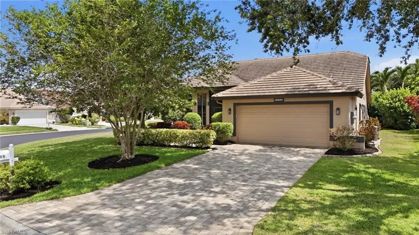 8185 Breton Cir, Fort Myers, Florida 33912