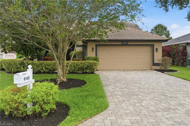 8185 Breton Cir, Fort Myers, Florida 33912
