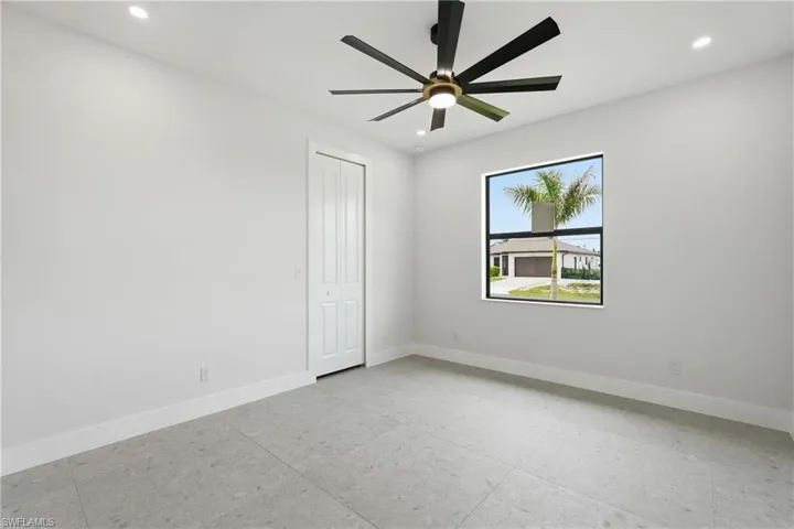 325 Ne 15th Ter, Cape Coral, Florida 33909