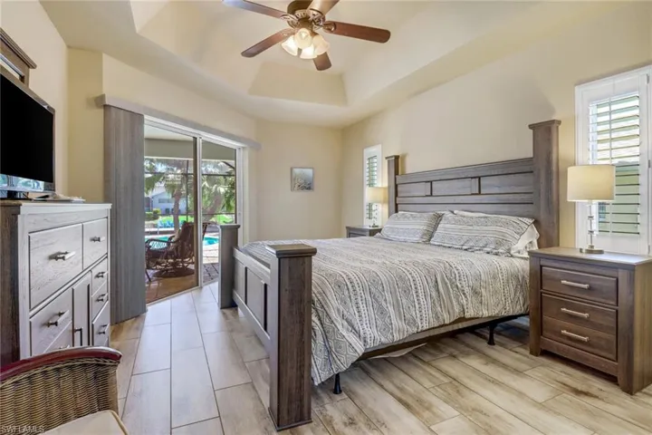 4221 Se 9th Ave, Cape Coral Fl 33904