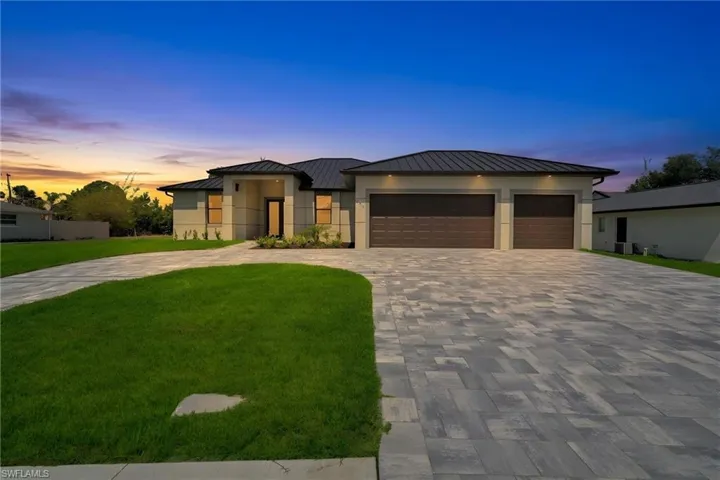 3532  Country Club  BLVD, Cape Coral, FL 33904
