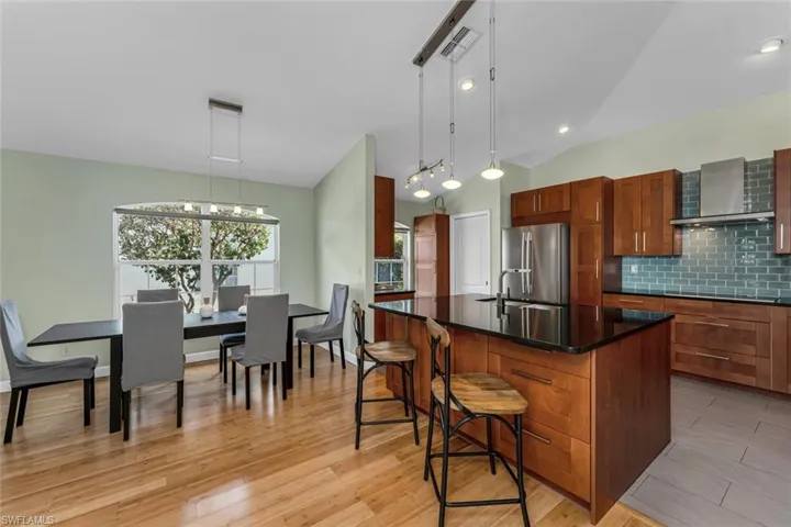 929 Marble Dr, Naples, Florida 34104
