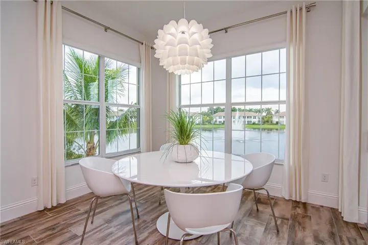 Kitchen Dining Nook