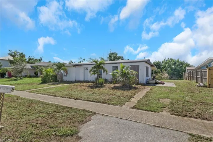 840 Conreid Dr Ne, Port Charlotte, Florida 33952