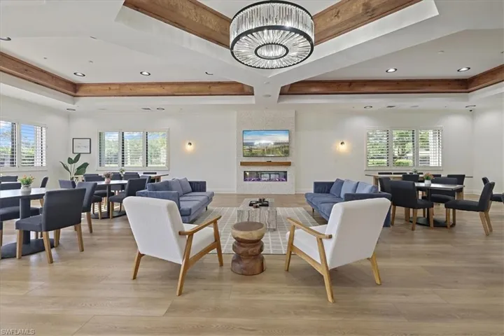 beautifully updated clubhouse