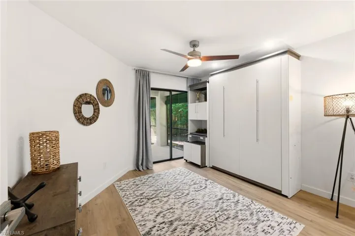 772  Reef Point  CIR, Naples, FL 34108