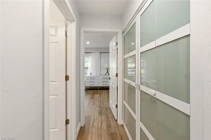 772  Reef Point  CIR, Naples, FL 34108