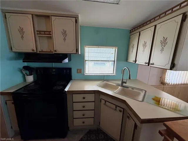 204 Sojourn Dr, North Fort Myers, Florida 33903