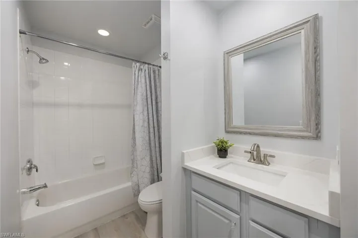 20930 Island Sound Cir 203, Estero, Florida 33928