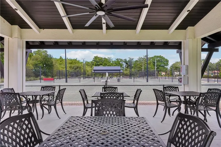 470 Country Hollow Ct I201, Naples, Florida 34104