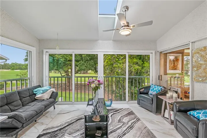 470 Country Hollow Ct I201, Naples, Florida 34104