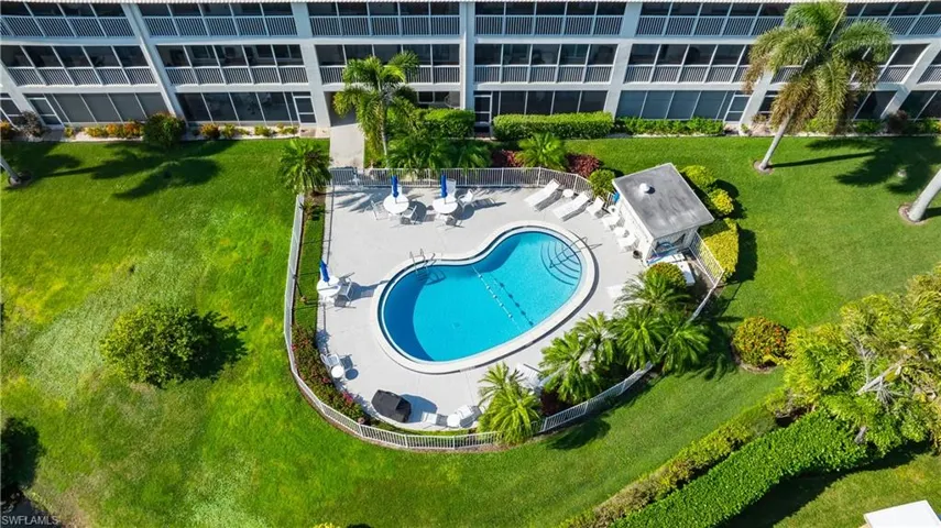 3150  Binnacle  DR, Naples, FL 34103
