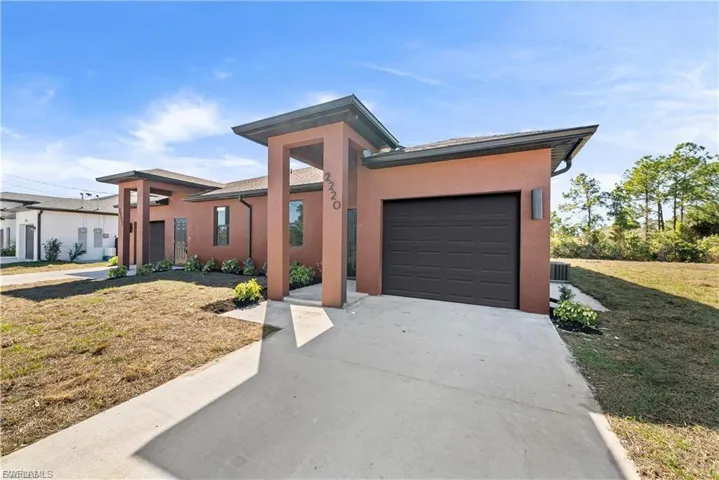 2220 Kenneth Ave S, Lehigh Acres, Florida 33973