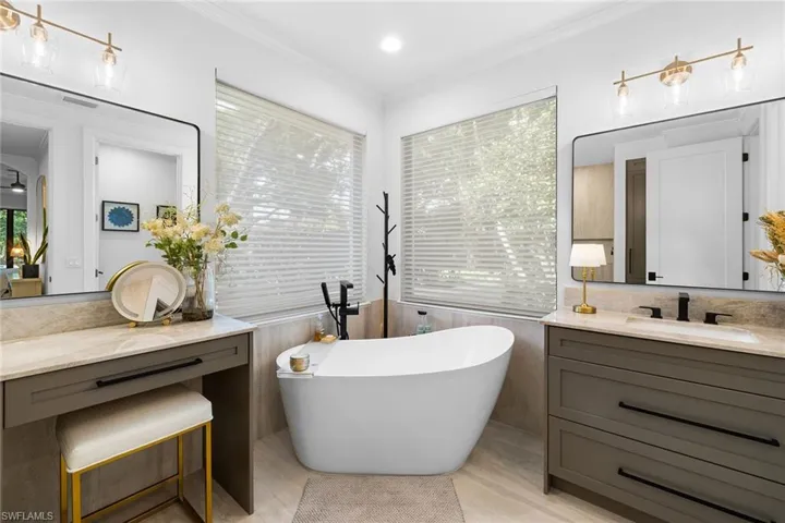 7678 Santa Margherita Way, Naples, Florida 34109