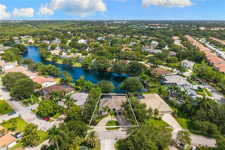 7678 Santa Margherita Way, Naples, Florida 34109