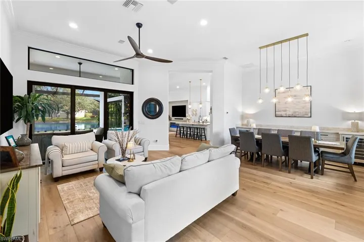7678 Santa Margherita Way, Naples, Florida 34109
