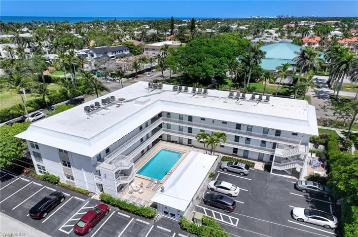 1021 3rd ST S # 304, NAPLES FL 34102