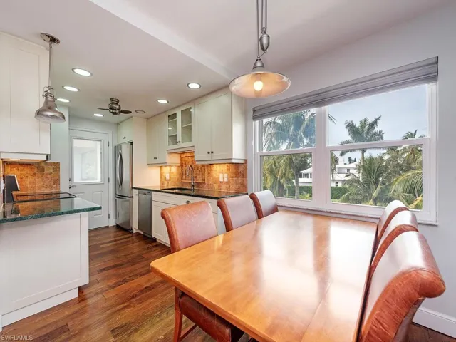 1021 3rd ST S # 304, NAPLES FL 34102