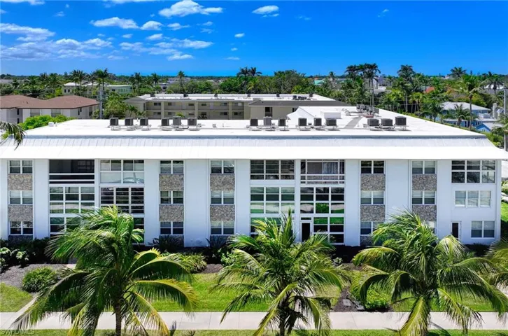 1021 3rd ST S # 304, NAPLES FL 34102