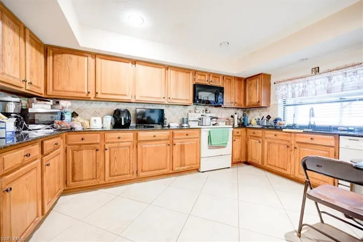 1201  Saint Clair Shores  RD, Naples, FL 34104