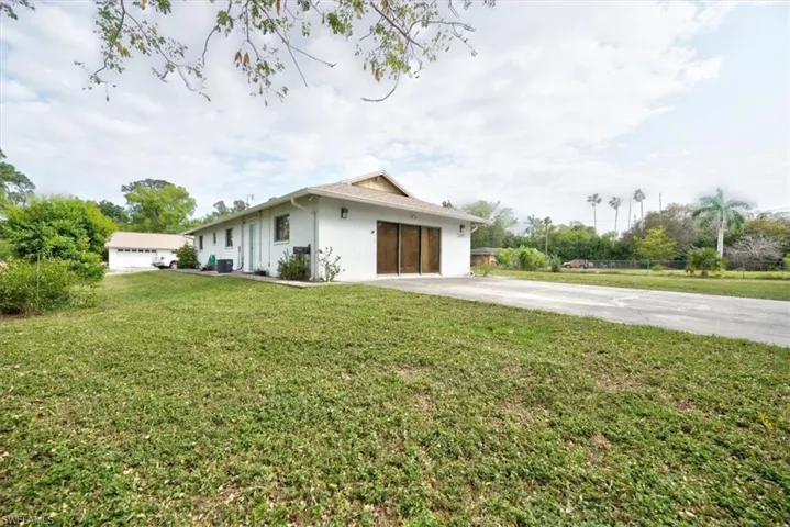 1201  Saint Clair Shores  RD, Naples, FL 34104