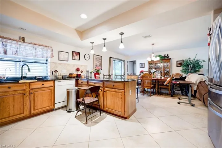 1201  Saint Clair Shores  RD, Naples, FL 34104