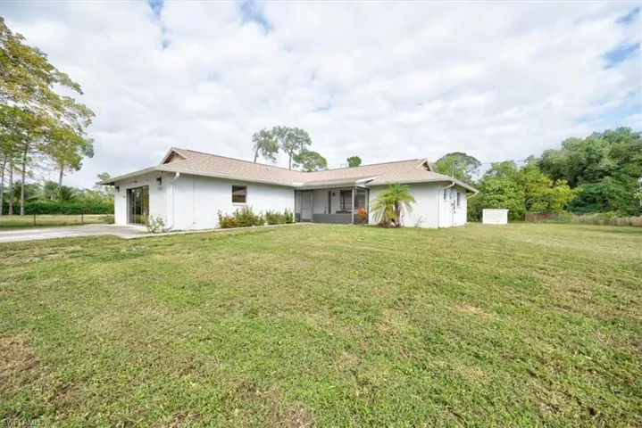 1201  Saint Clair Shores  RD, Naples, FL 34104