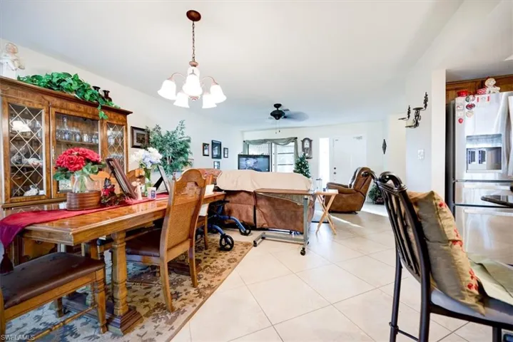 1201  Saint Clair Shores  RD, Naples, FL 34104