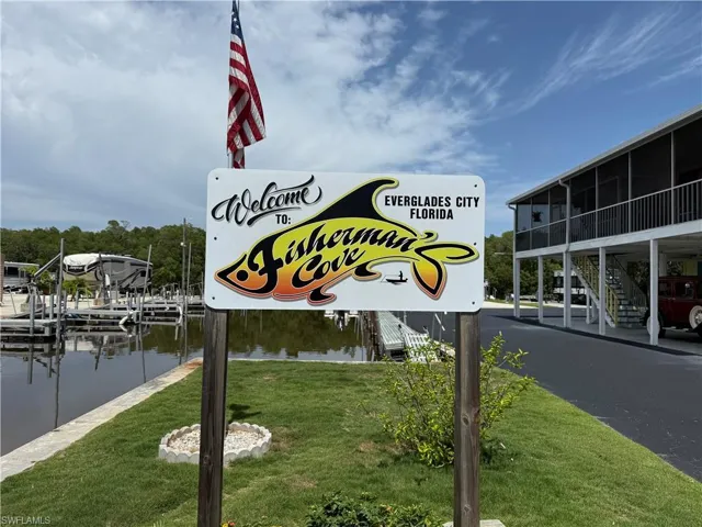 675 Copeland Ave S, Everglades City, Florida 34139