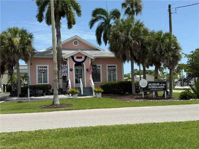 675 Copeland Ave S, Everglades City, Florida 34139