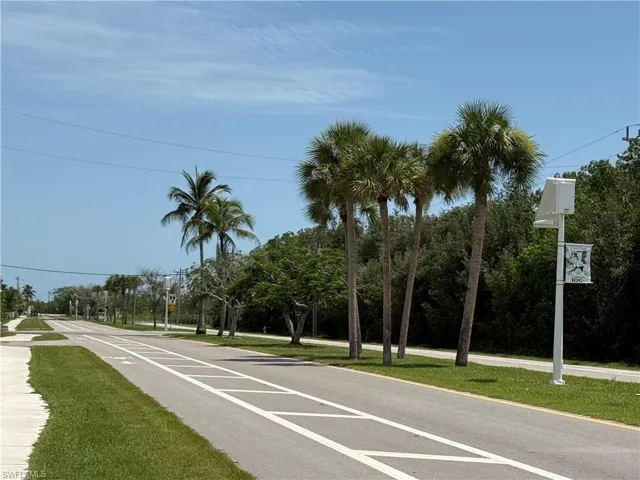 675 Copeland Ave S, Everglades City, Florida 34139