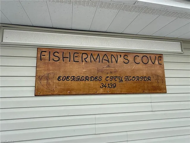 675 Copeland Ave S, Everglades City, Florida 34139
