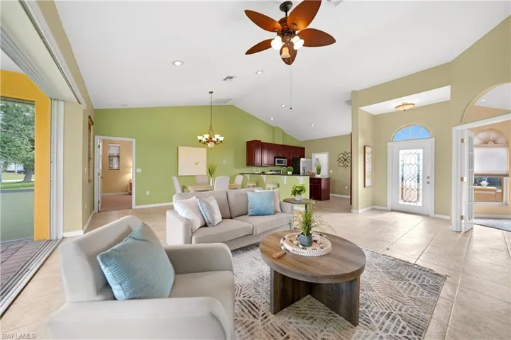 2932 Sw 8th Pl, Cape Coral Fl 33914