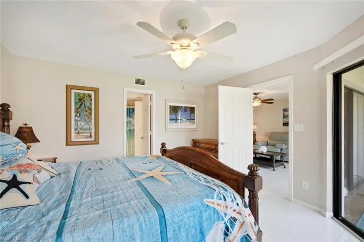 4987 Pepper Cir 107, Naples, Florida 34113