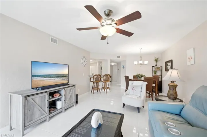 4987 Pepper Cir 107, Naples, Florida 34113