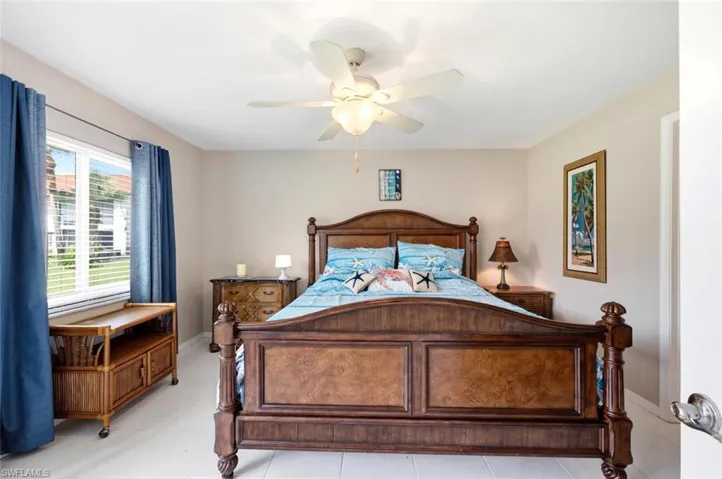 4987 Pepper Cir 107, Naples, Florida 34113