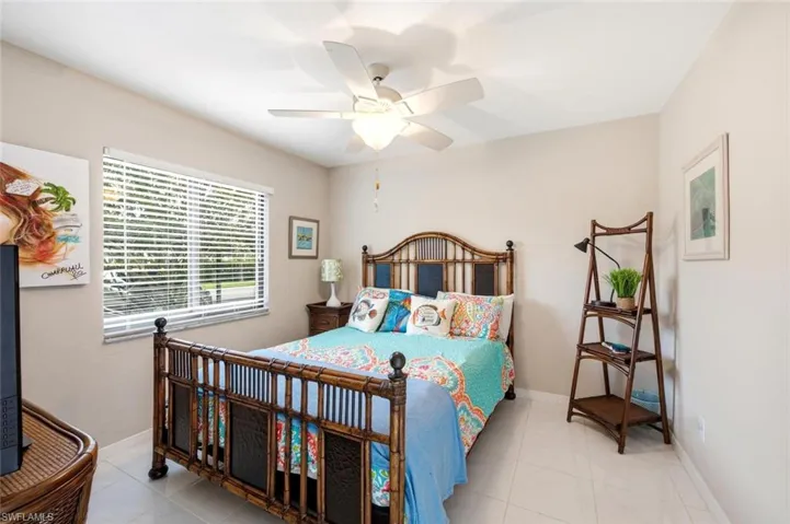 4987 Pepper Cir 107, Naples, Florida 34113