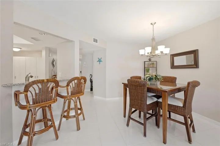 4987 Pepper Cir 107, Naples, Florida 34113