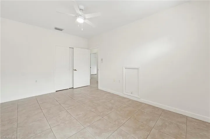 3059 Horizon Ln 1602, Naples, Florida 34109