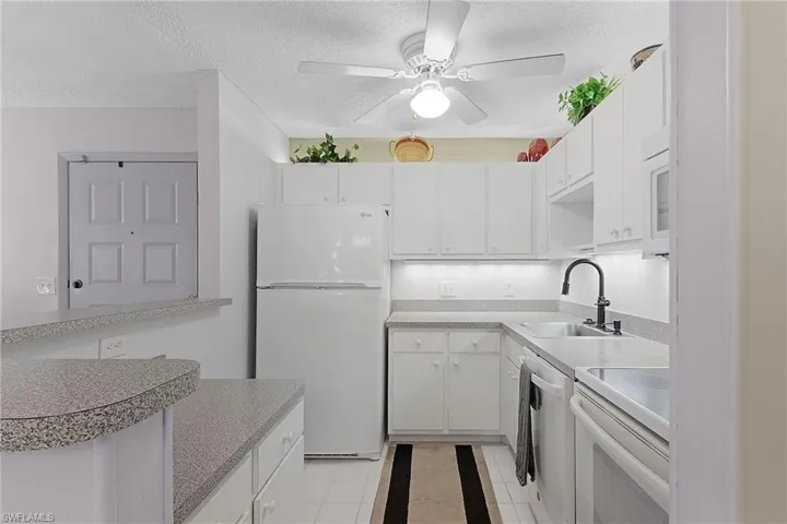 8101 S Woods Cir # 12, Fort Myers Fl 33919